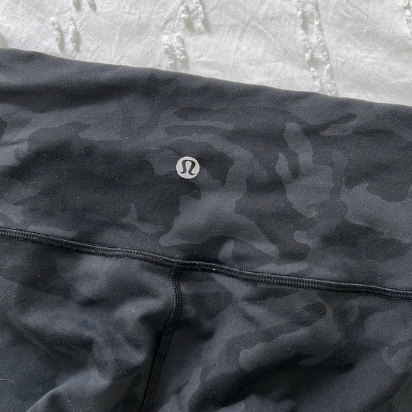 Lululemon wunder under camo - Picture 3 of 5